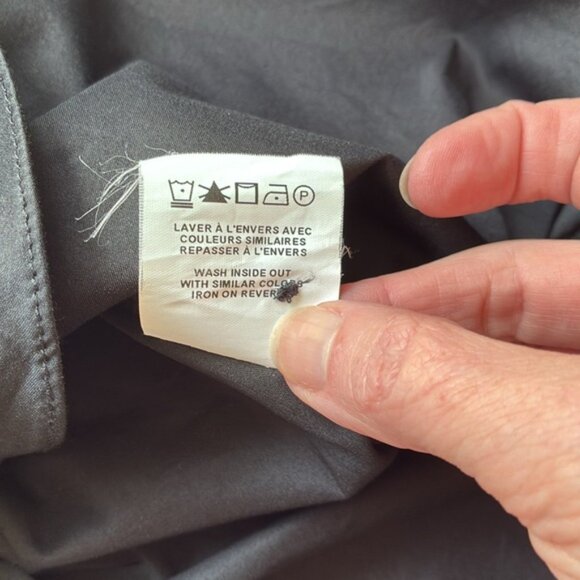 Le Château Black Sleeveless Collared Button Blouse Made in Canada 🇨🇦 Size XXS - Picture 8 of 11